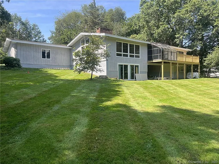 675 Derby Milford Rd — Photo 12