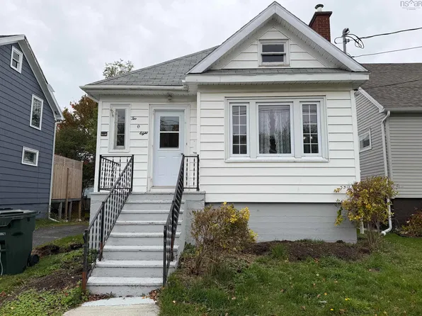 208 Dillon St, Sydney, NS B1P 5C2