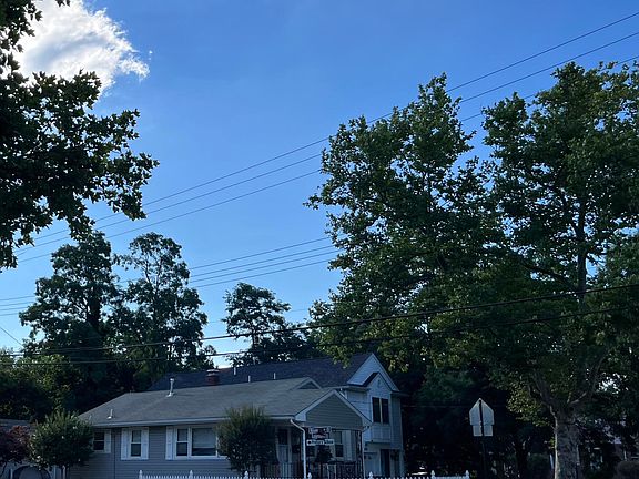 2nd image of 106 Leighton Ave