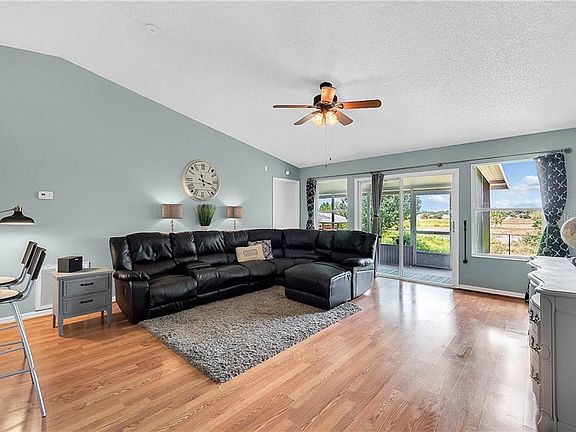4th image of 503 Wild Forrest Dr