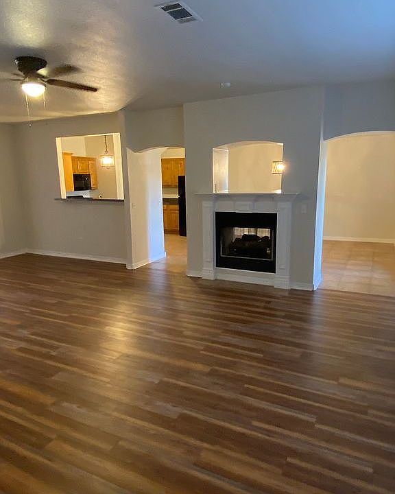 1st image of 700 Harvest St