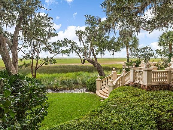 5th image of 119 Hawkins Island Cir