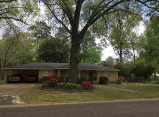 104 Horseshoe Dr, Kilgore, TX 75662