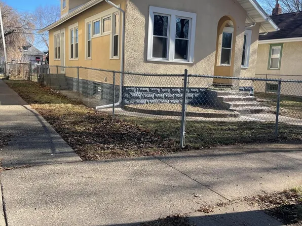2710 Queen Ave N, Minneapolis, MN 55411