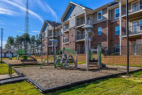 Granite Pointe Apartment Homes — Photo 34