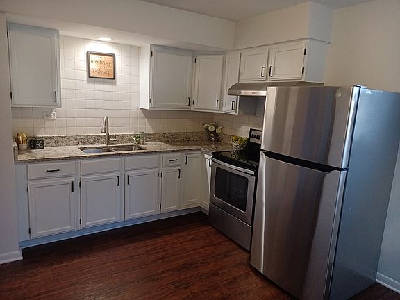2nd image of 3878 Ruby St APT Gw
