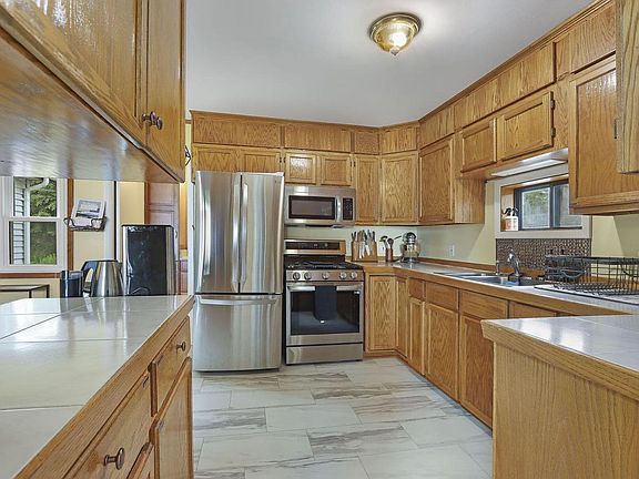 5th image of 24312 Peninsula DRIVE