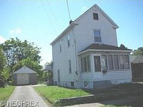 1st image of 1015 Arch St