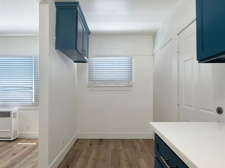 1706 Sherman Pl — Photo 5