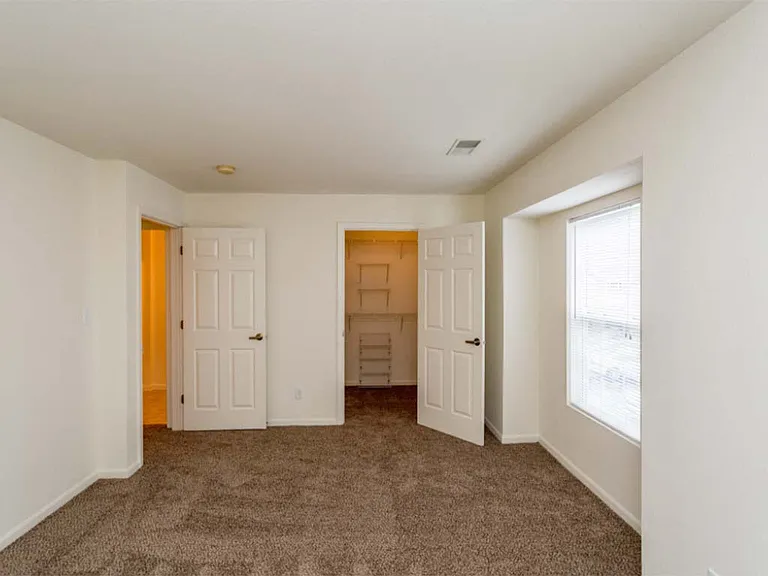 Bexley Village Apartments — Photo 30