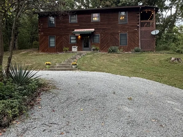 4083 Private Road 25, Pinckneyville, IL 62274