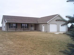 2145 W Kinley Rd, Saint Johns, MI 48879