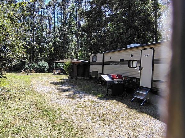 316 Shadow Ln, Freeport, FL 32439