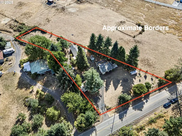 370 S Elk Creek Rd, Drain, OR 97435