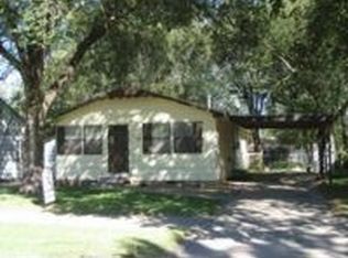 914 E 9th Ave, Hutchinson, KS 67501