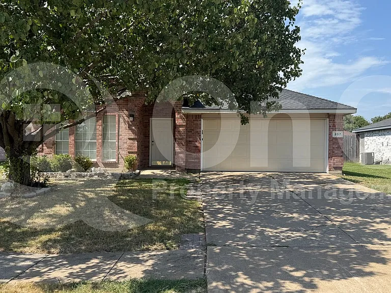 207 Lake Wichita Dr — Photo 2
