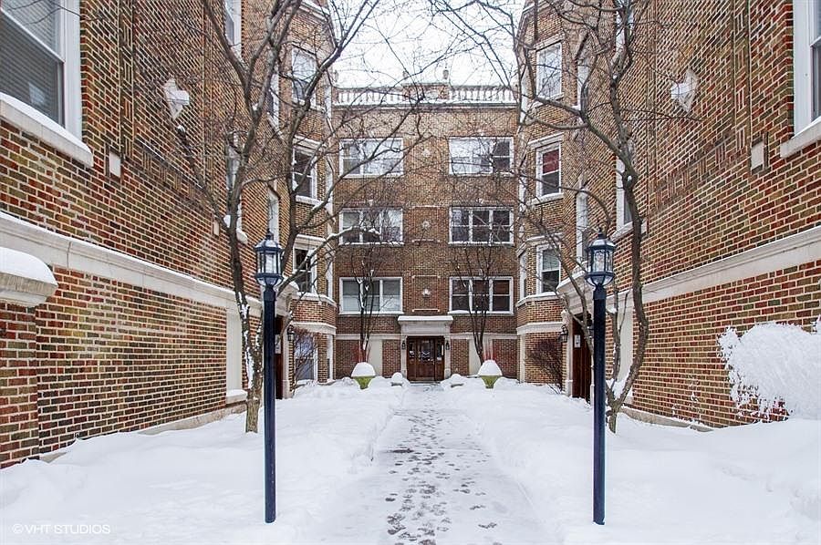 1st image of 1047 N Kenmore Ave Unit 2