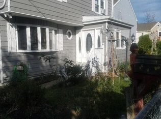 16 Cedar St, Red Bank, NJ 07701