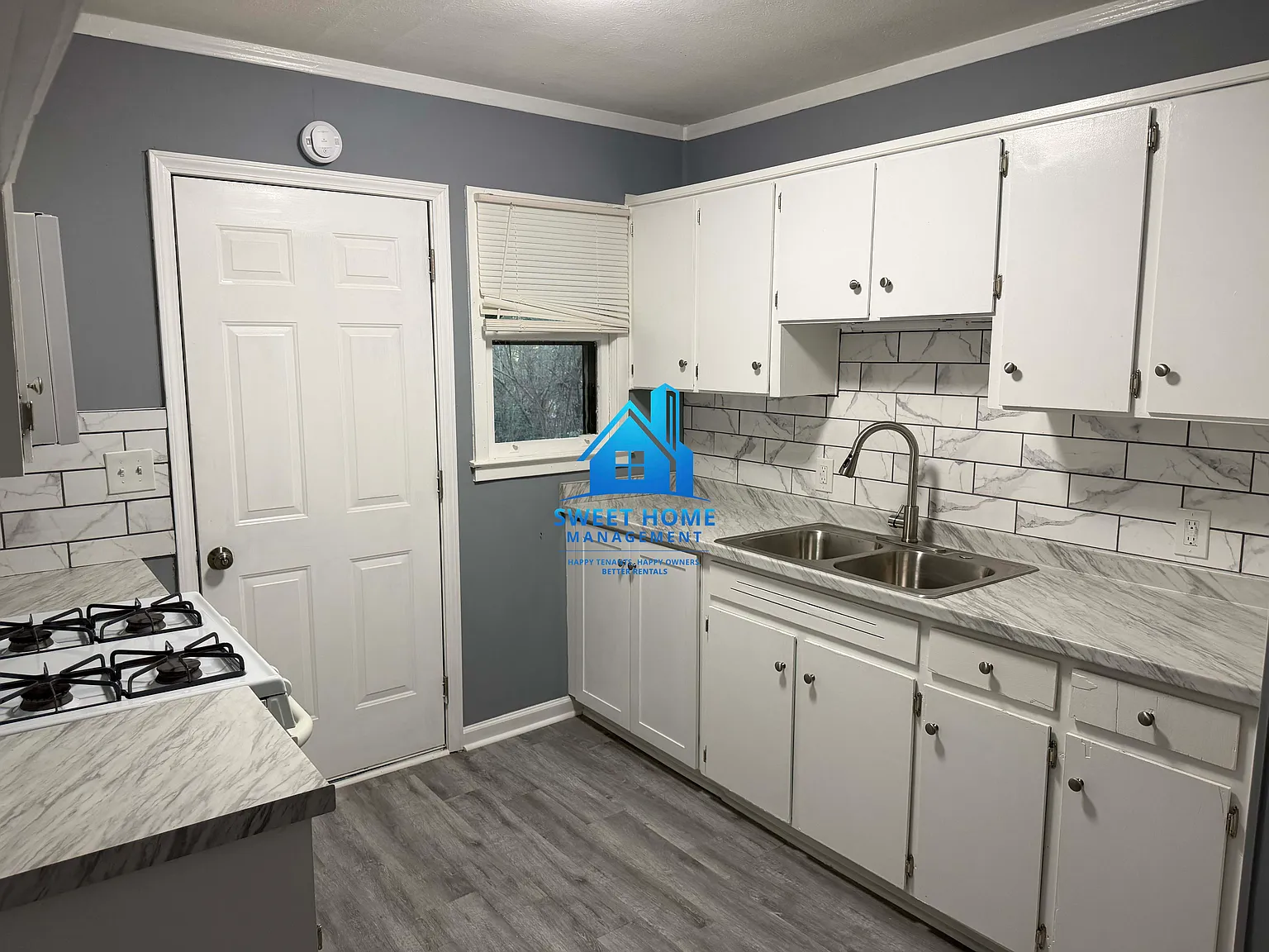 3 bed, 975 sqft, $1,500 — Photo 2