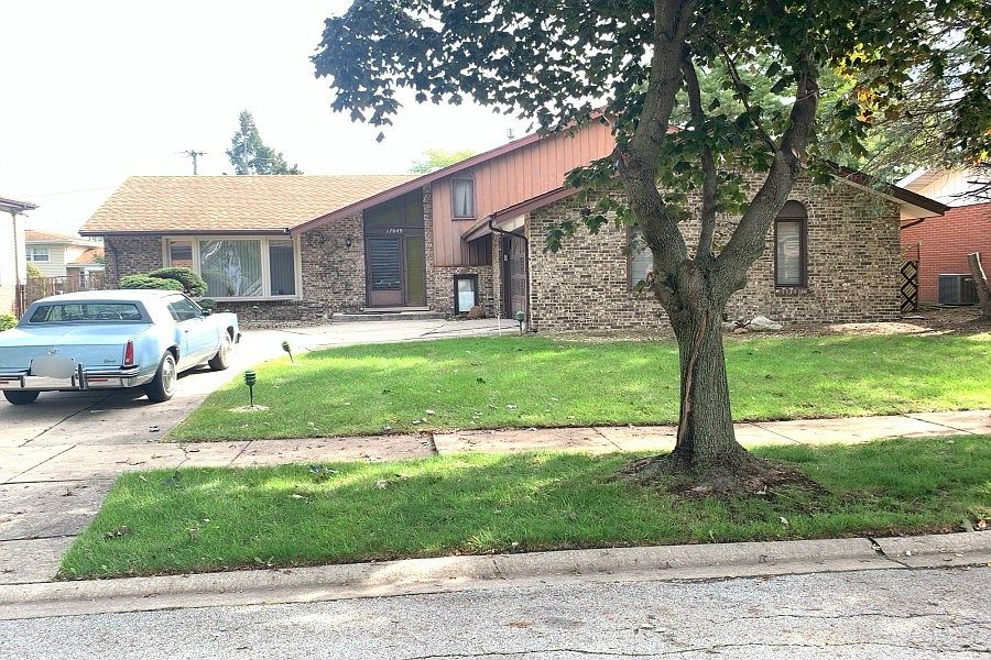 1st image of 17049 Everett Ave