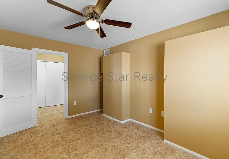 9425 W Rolling Hills Dr — Photo 20