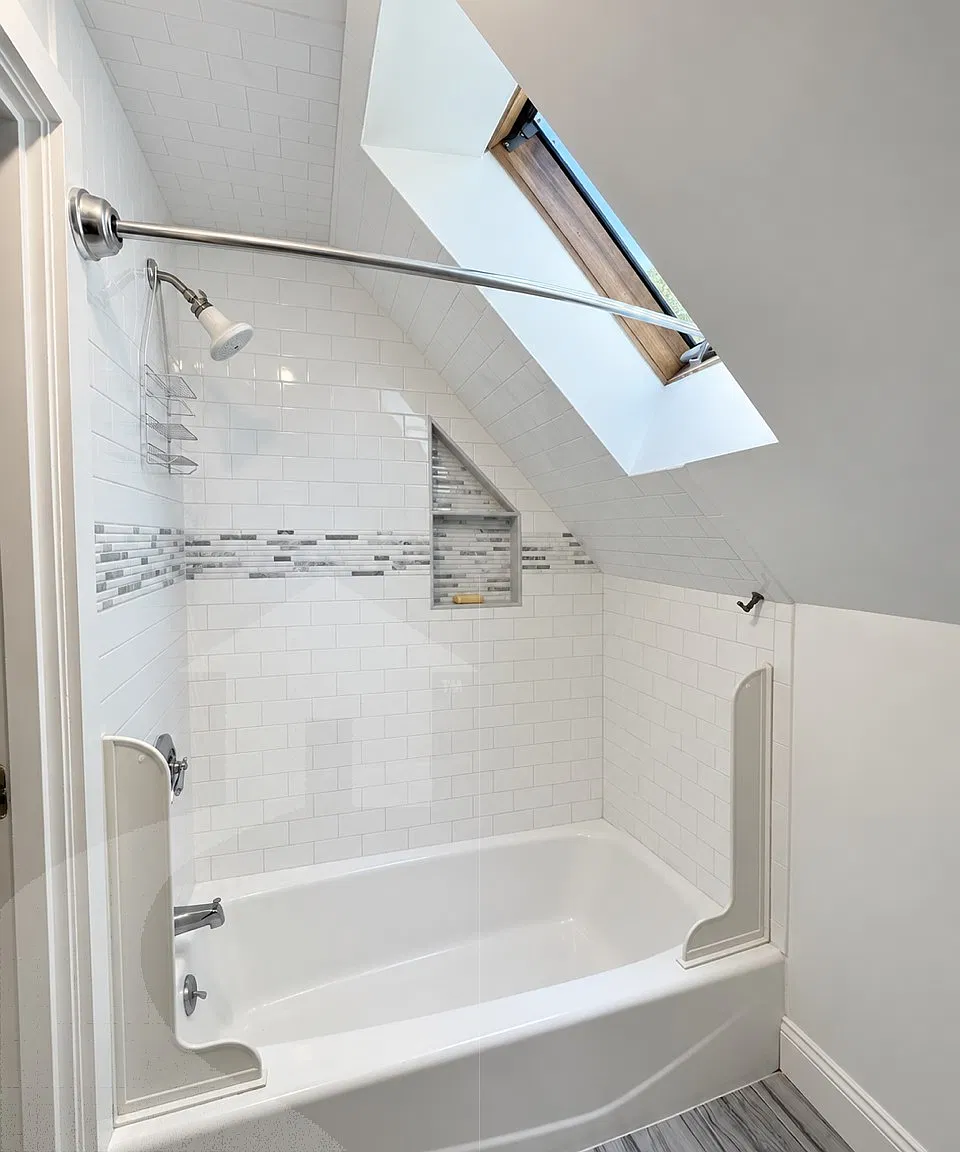 2 bed, 1200 sqft, $4,000 — Photo 3