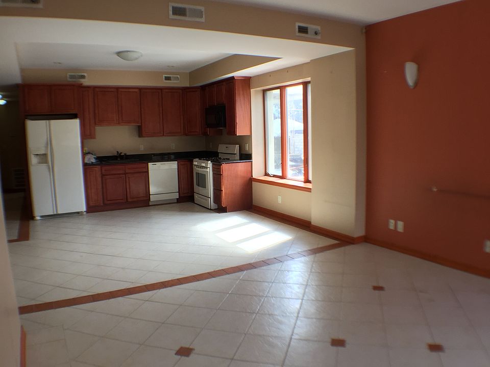 1st image of 2130 E 38th St #1