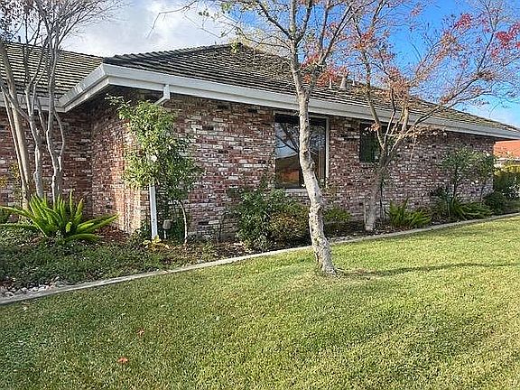 4th image of 2608 Meadow Lake Dr