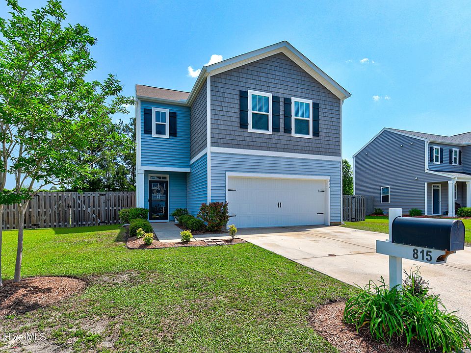 1st image of 815 Avington Lane NE