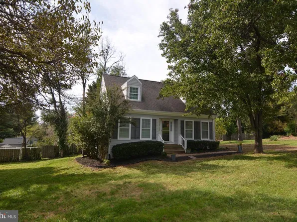 4216 Mosby St, The Plains, VA 20198