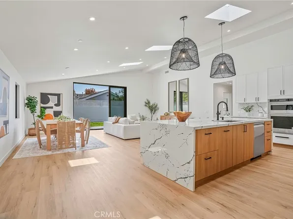 8100 Winsford Ave, Los Angeles, CA 90045