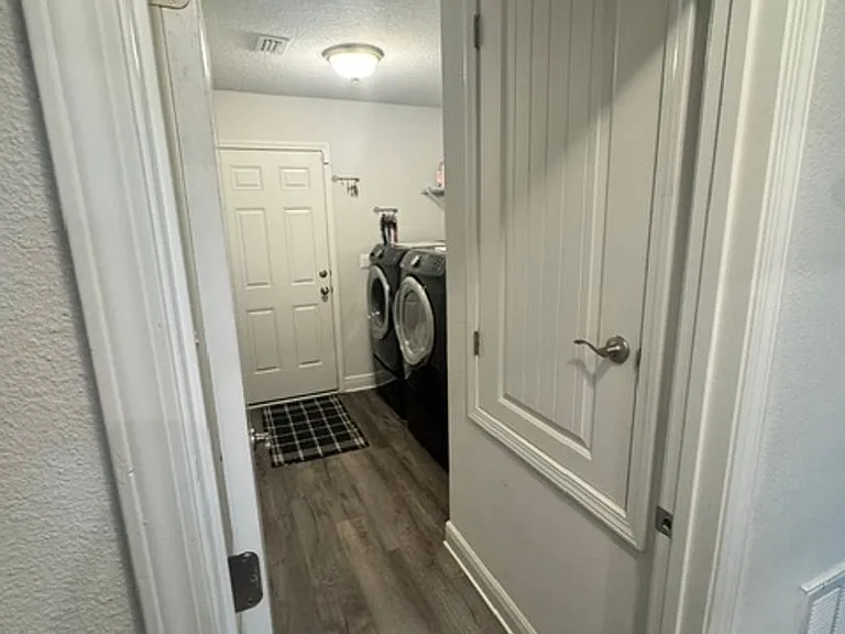 5746 Periwinkle Ln — Photo 23