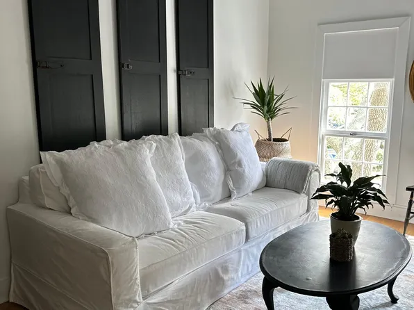 52 Chapel St APT B, Charleston, SC 29403