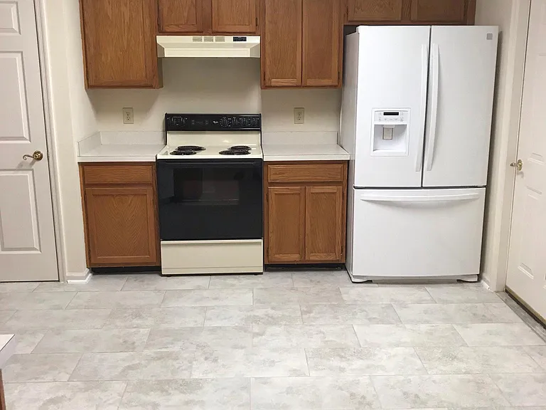 4429 Apple Leaf Dr E — Photo 15