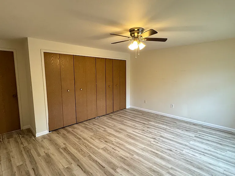 3015 Debra Ct — Photo 17