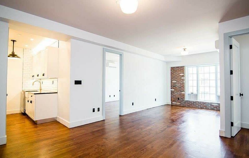 1st image of 19 Brooklyn Ave #4C