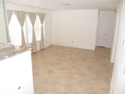 4th image of 6444 La Palma Pkwy