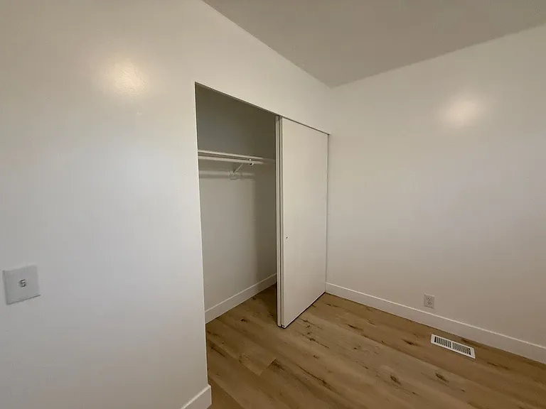 1226 E 500 S — Photo 9