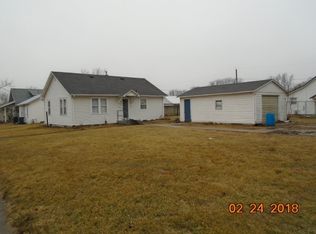606 W 7th St, Tipton, IA 52772