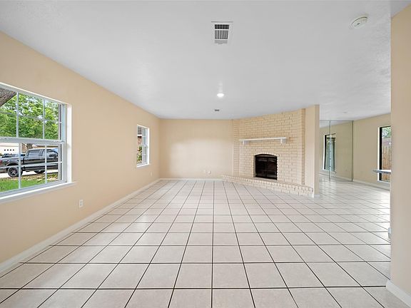 2nd image of 17423 Glenpatti Dr