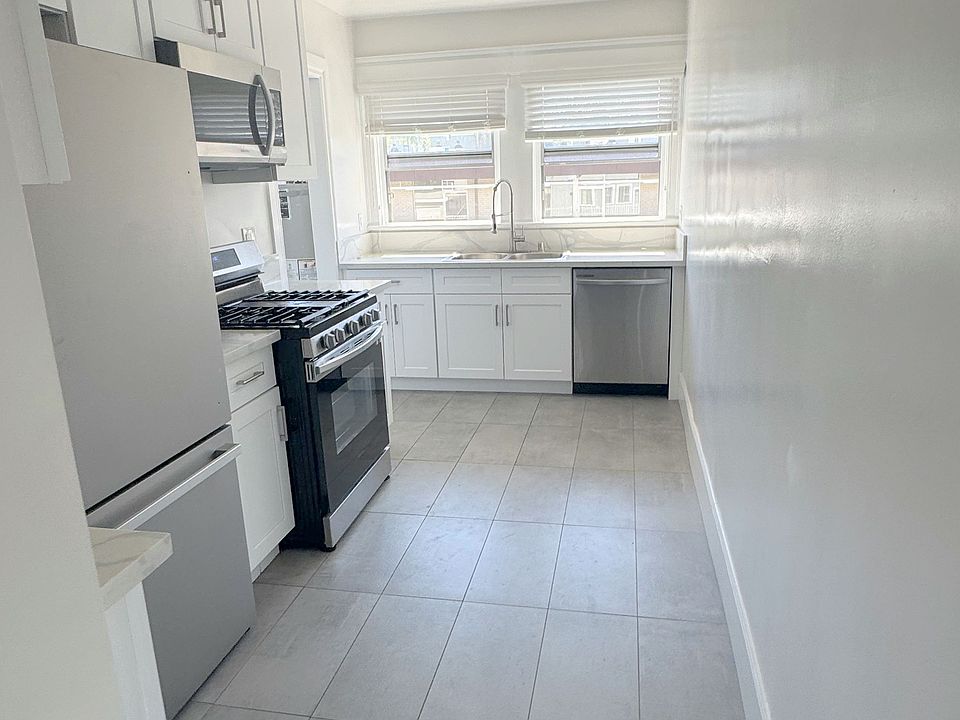 1st image of 1814 N Wilcox Ave #1814