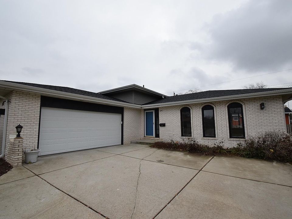 1st image of 3711 E 34th Ave