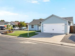 1409 Twin Rocks Dr, Central Pt, OR 97502