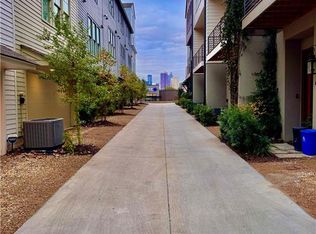 676 Hank Aaron Dr, Atlanta, GA 30315
