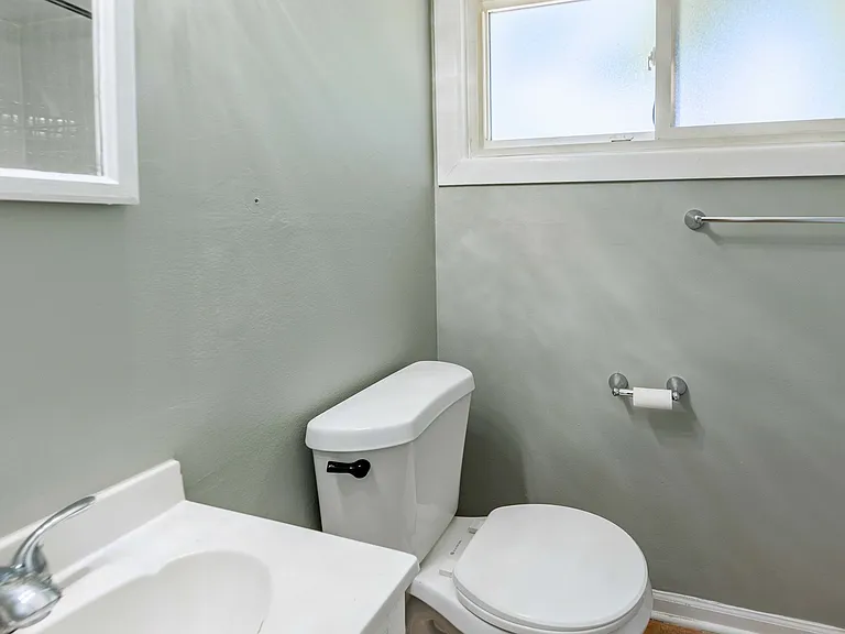 277 Somonauk St — Photo 15