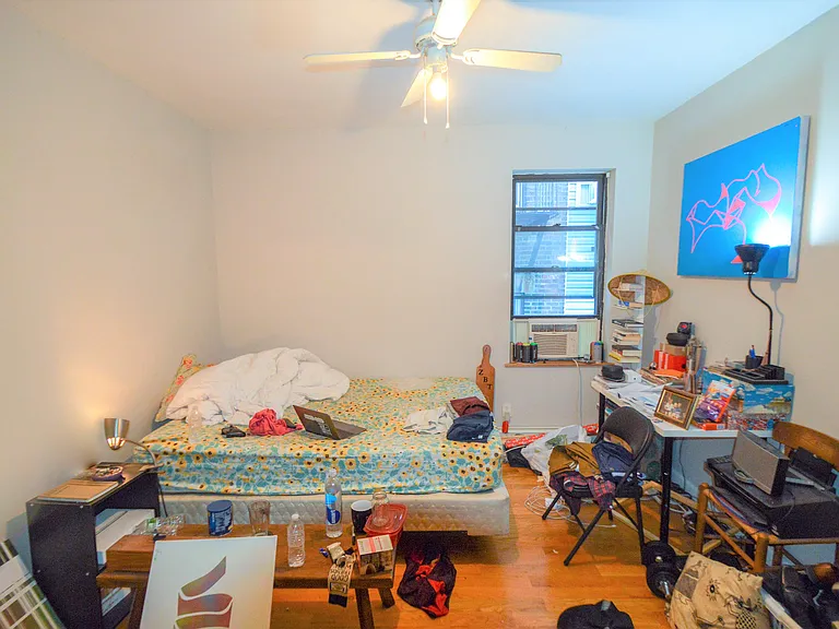 43 Park Vale Ave — Photo 5