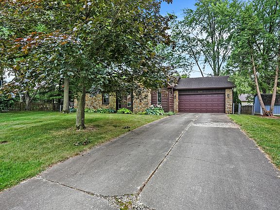3rd image of 5245 Tamarisk Ct