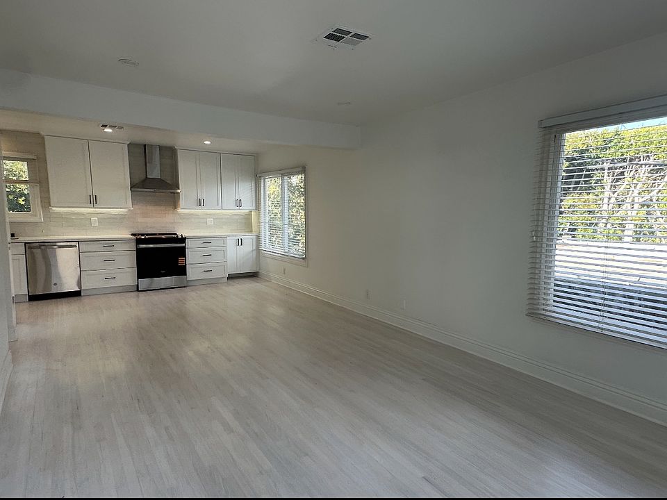 1st image of 2521 Beverly Ave #5