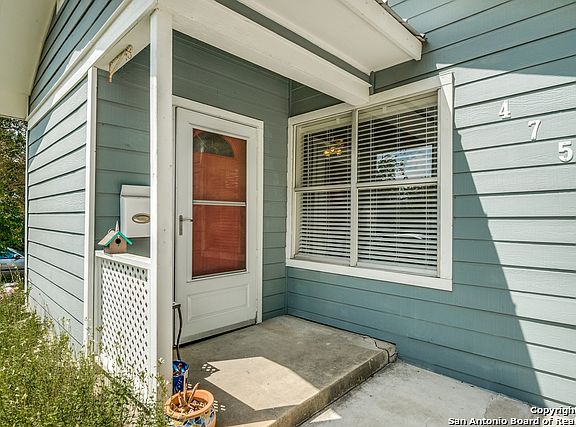 3rd image of 475 S Hackberry Ave
