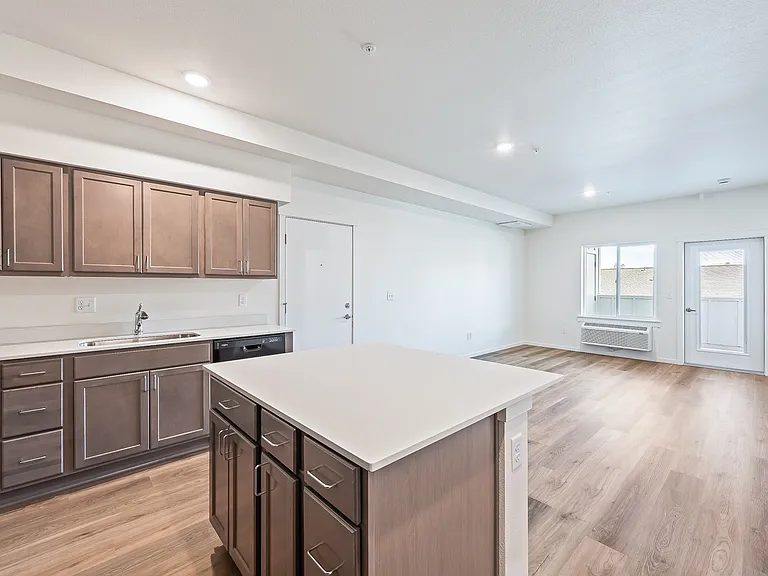Gateway Apartments — Photo 7